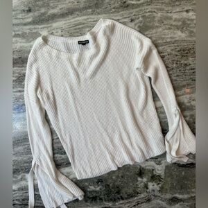 White Express Bell Sleeve Sweater Size Small